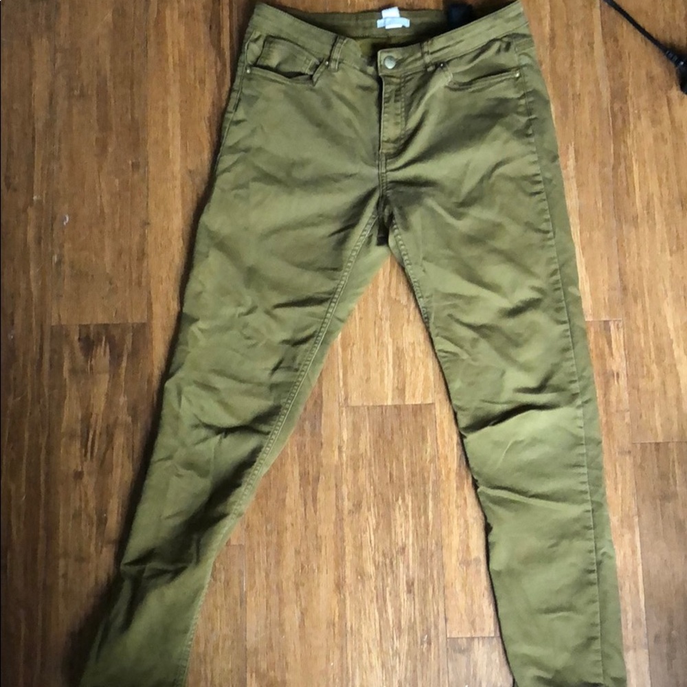 Cute army green pants